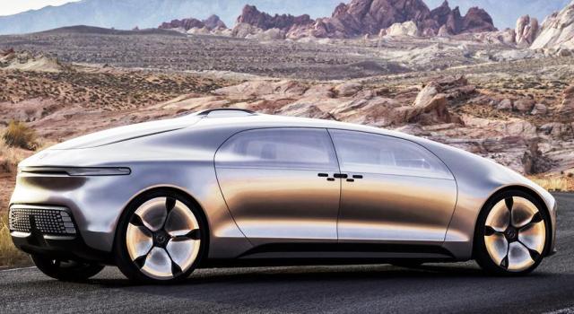 mercedes-benz_luxury_in_motion_03