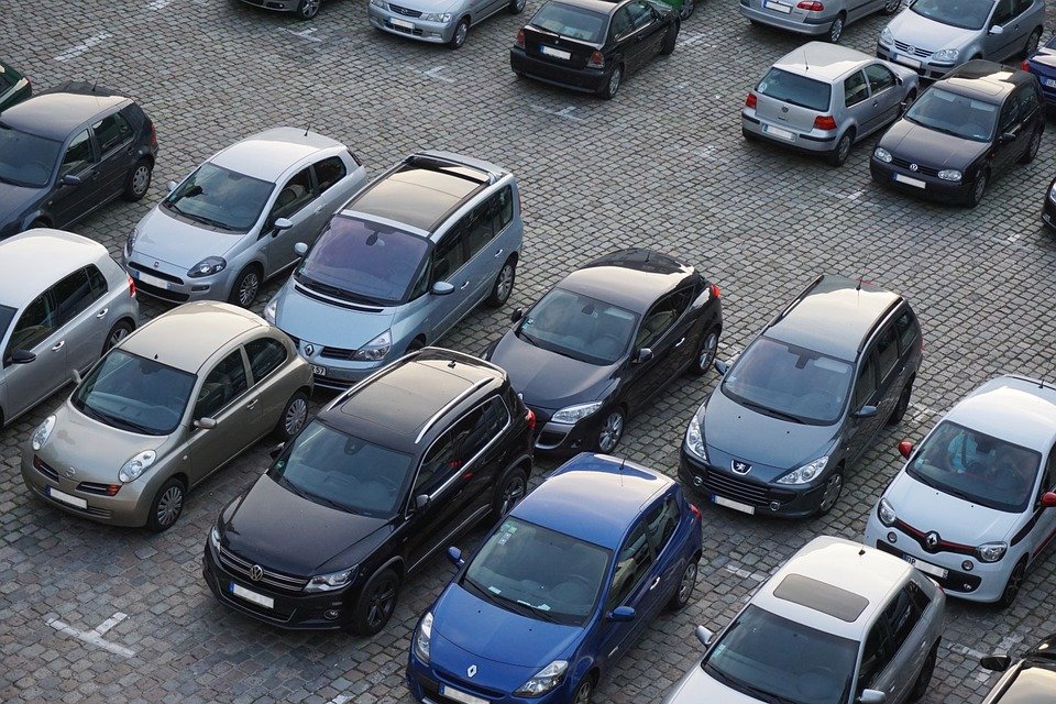 Consejos para aparcar tu coche sin agobios