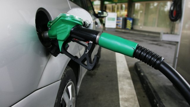 ¿Qué provincias tienen la gasolina y el diésel más caro y más barato en España?