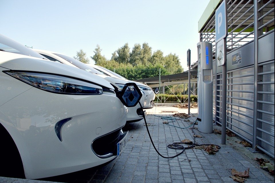 Claves para recargar tu vehículo eléctrico