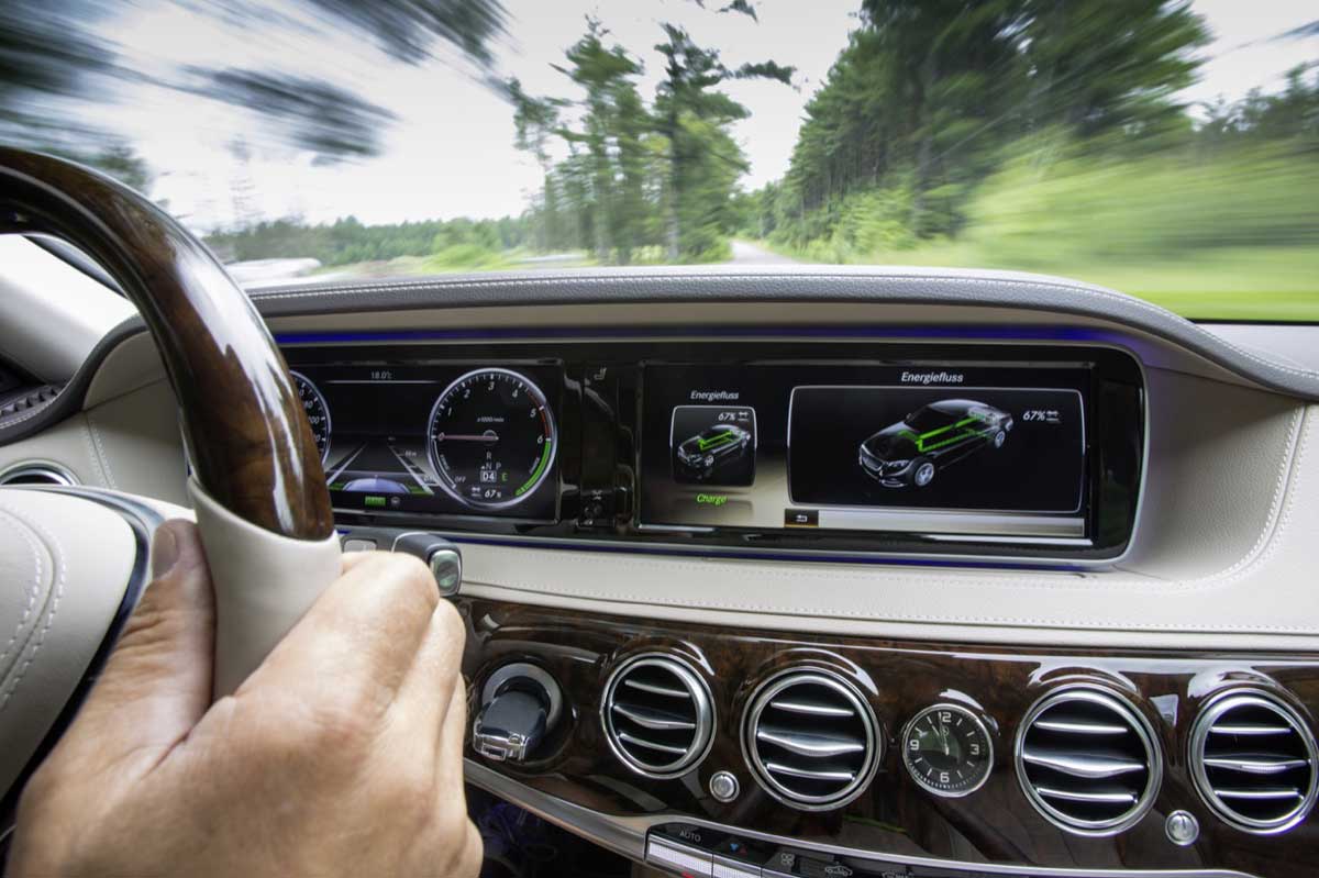 Conducir un coche híbrido: ¡Serás un as al volante!
