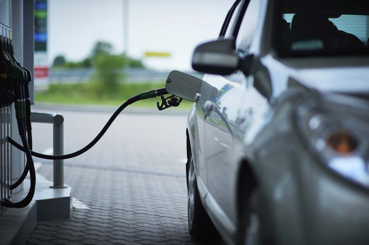 Cómo repostar gasolina: Trucos que te ayudarán a ahorrar