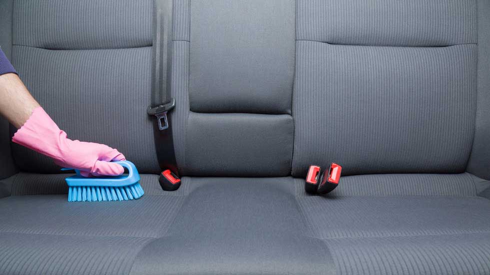 Cómo desinfectar tu coche: ¡Toca limpieza a fondo!