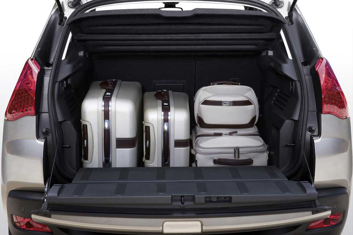 Cómo colocar el equipaje en el coche de forma segura