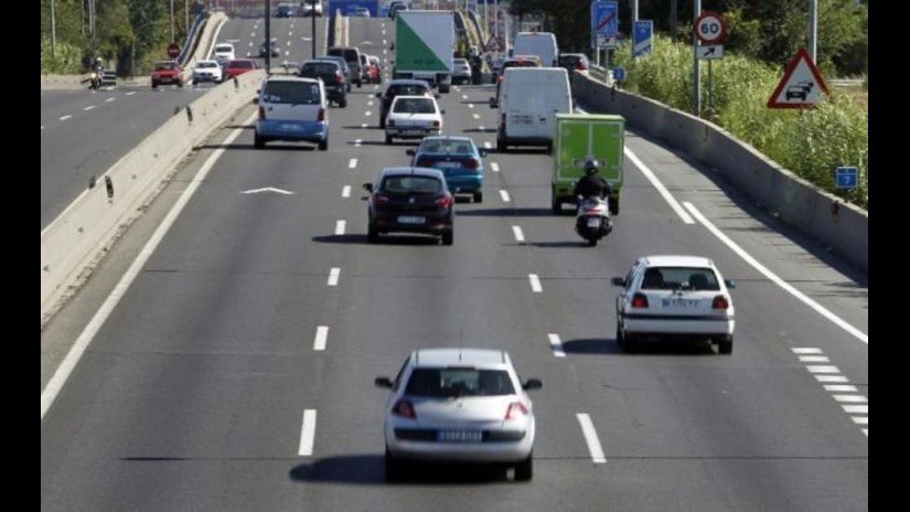 Galones de tráfico: ¡Mantén las distancias en carretera!