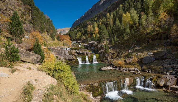 Una ruta en coche por el Pirineo Aragonés