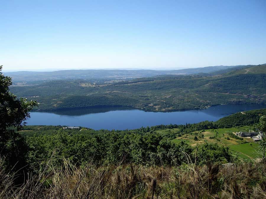 Lagos para bañarse en España y huir del calor