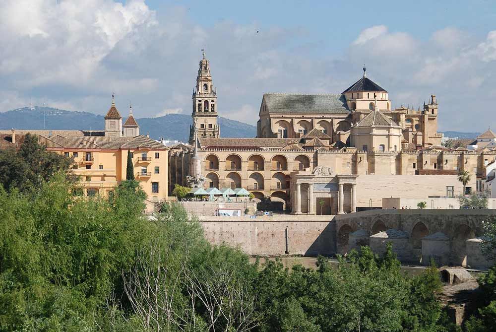 Una ruta en coche por Córdoba ideal para perderse