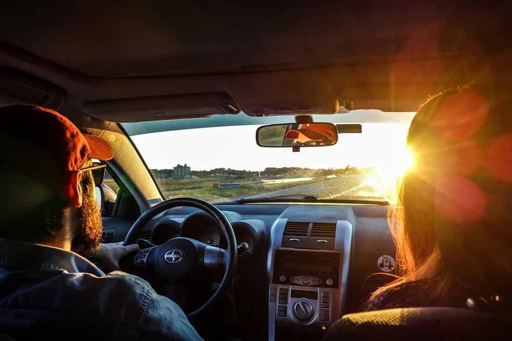 ¿Por qué huele a quemado el coche?: Cuidado con las averías